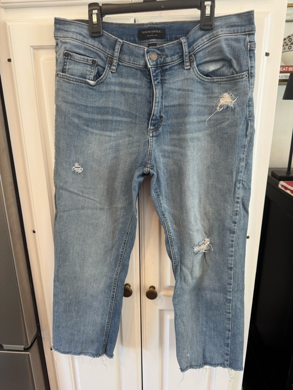 Banana Republic Girlfriend Jeans – Size 30/10 Distressed Raw Hem
